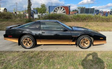 Pontiac-firebird-trans-am-1984-black-5