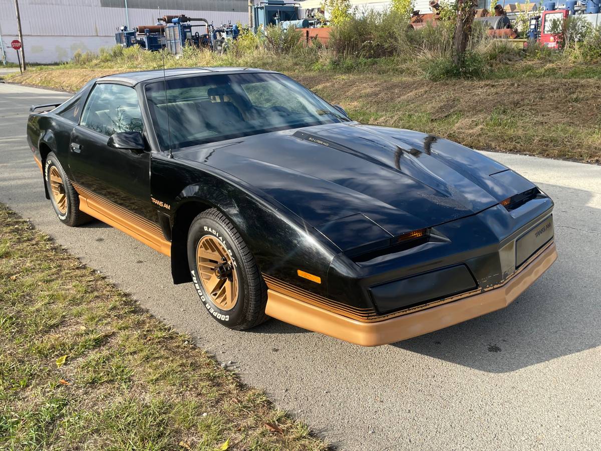 Pontiac-firebird-trans-am-1984-black-6