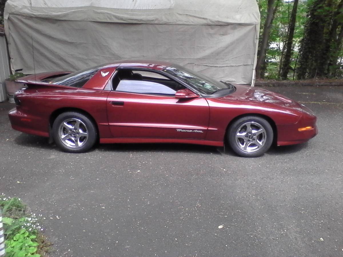 Pontiac-firebird-trans-am-1993-red-1