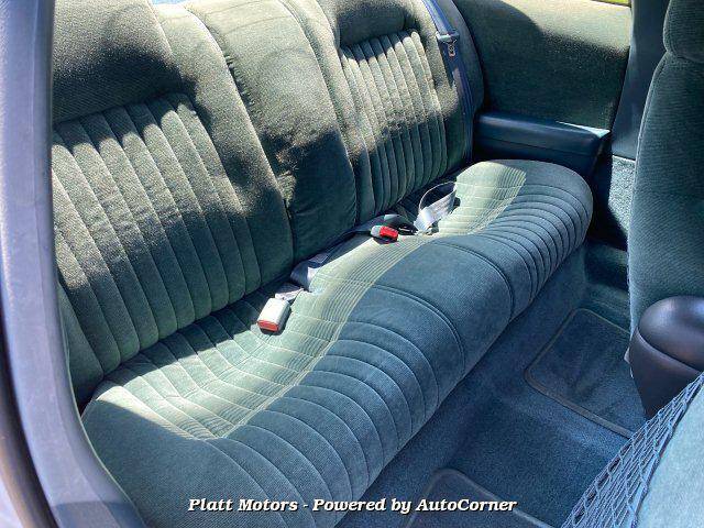 Pontiac-gran-prix-1995-white-16