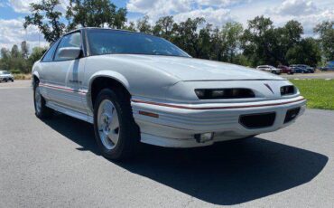 Pontiac-gran-prix-1995-white-17