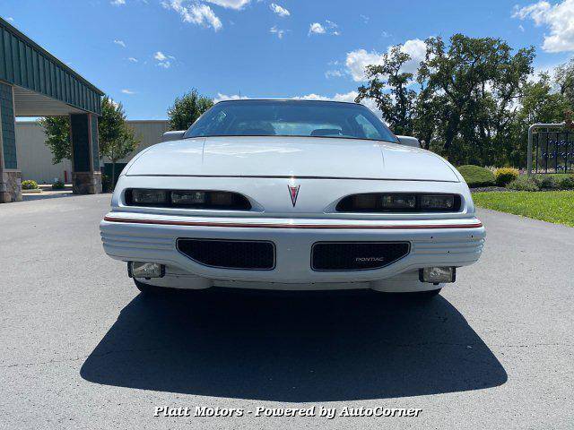 Pontiac-gran-prix-1995-white-18