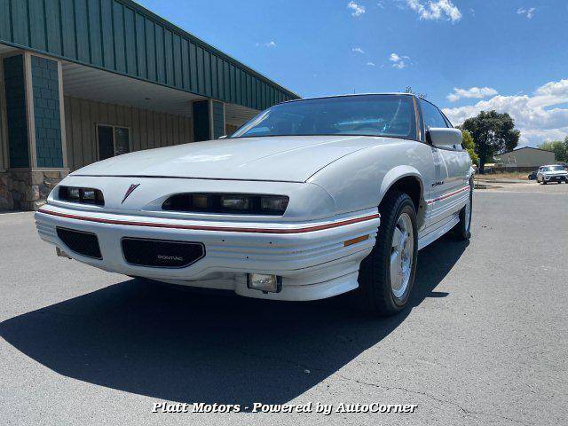 Pontiac-gran-prix-1995-white-19