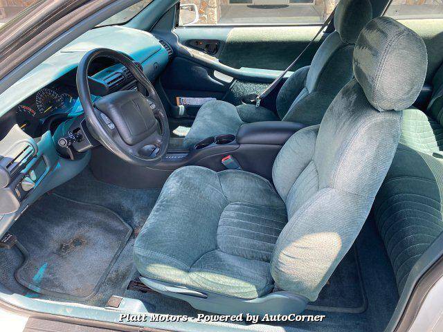 Pontiac-gran-prix-1995-white-21