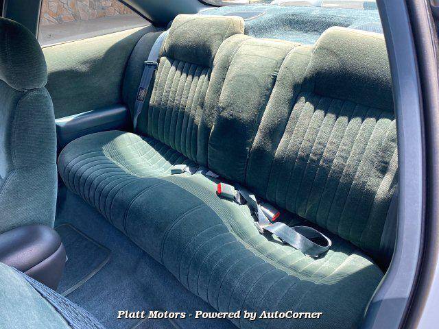 Pontiac-gran-prix-1995-white-22
