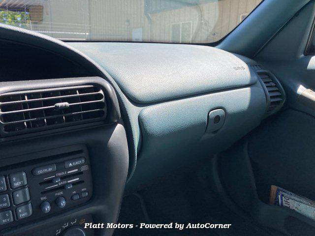 Pontiac-gran-prix-1995-white-5