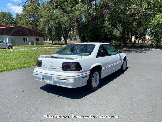 Pontiac-gran-prix-1995-white-7
