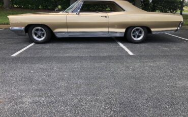 Pontiac-grand-prix-1966-3
