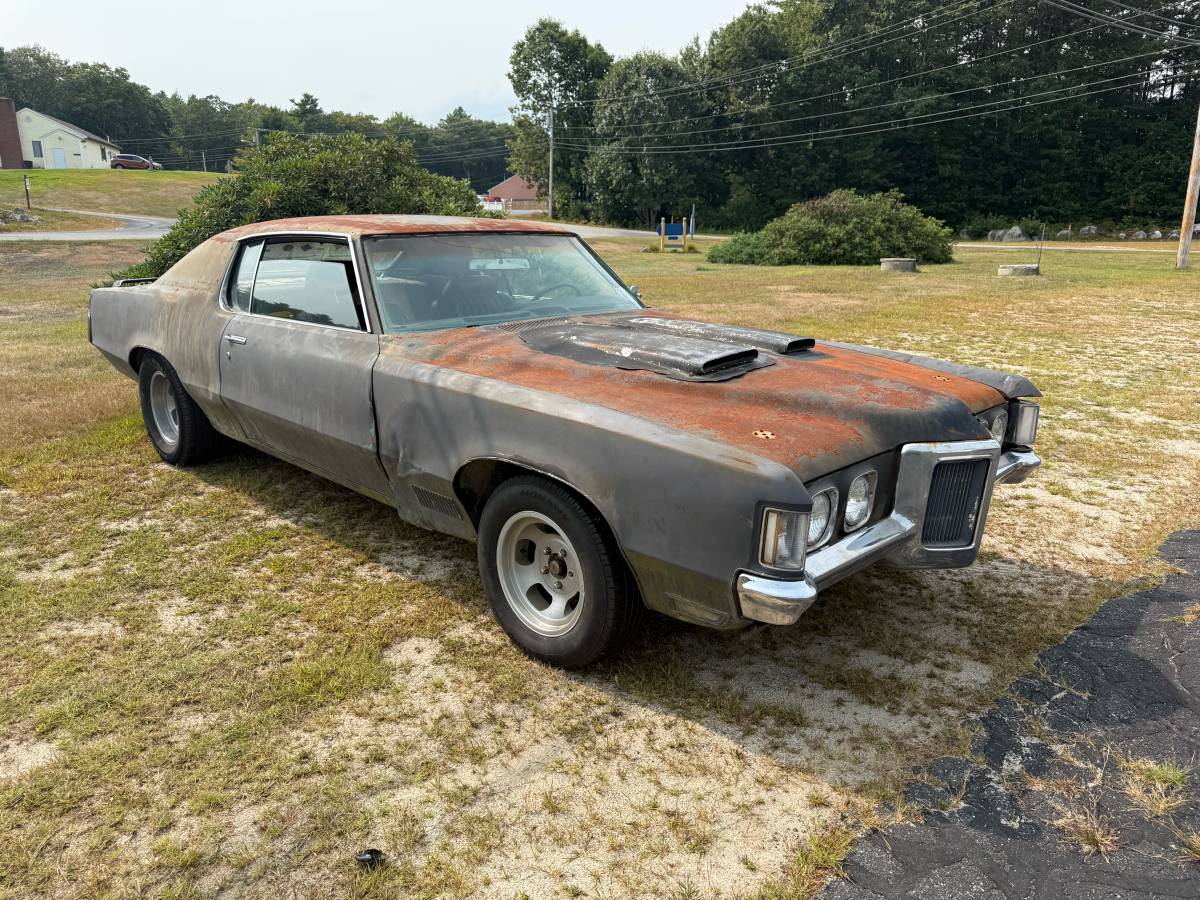 Pontiac-grand-prix-1970-black-4
