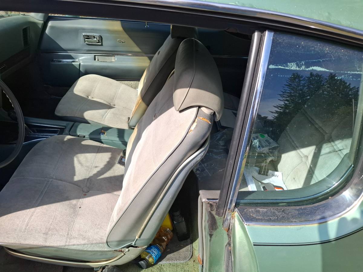 Pontiac-grand-prix-1972-green