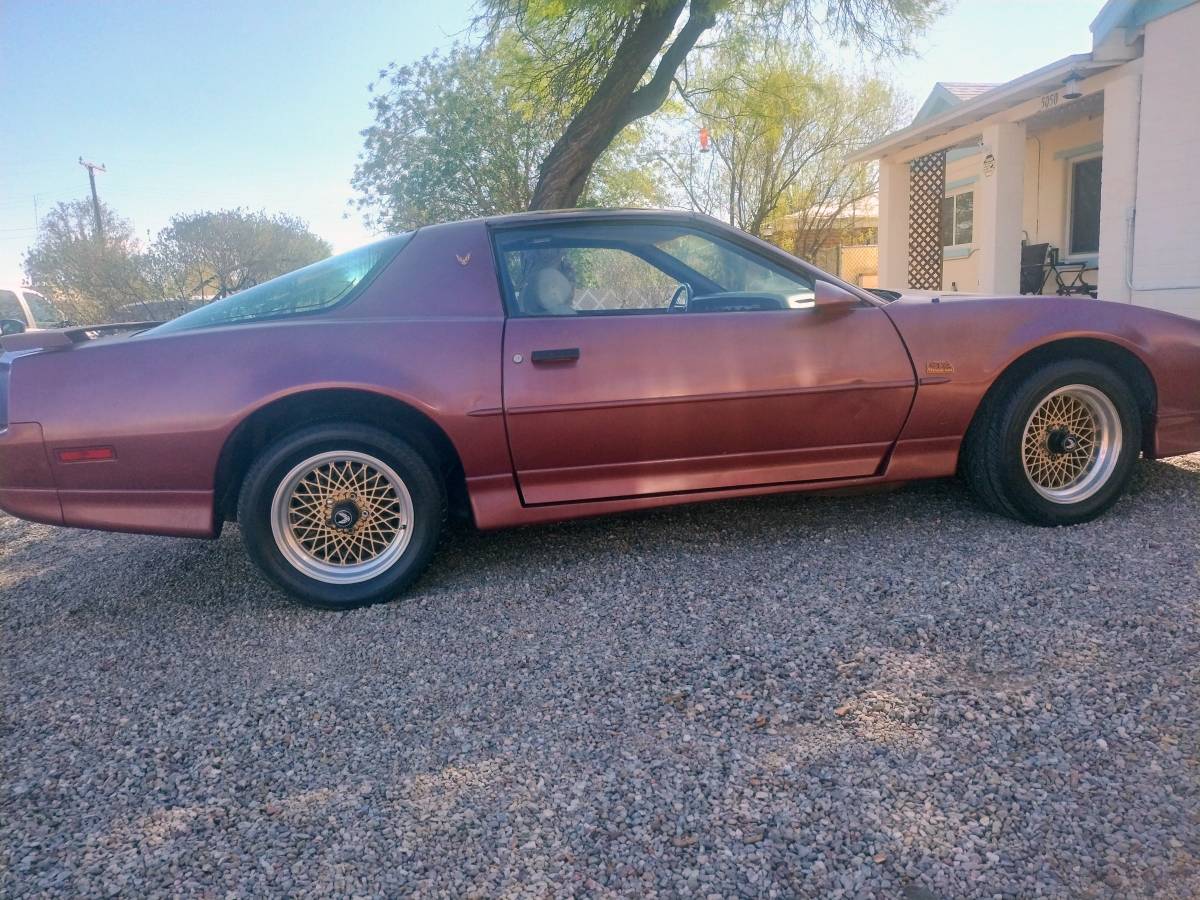 Pontiac-gta-trans-am-1989-5