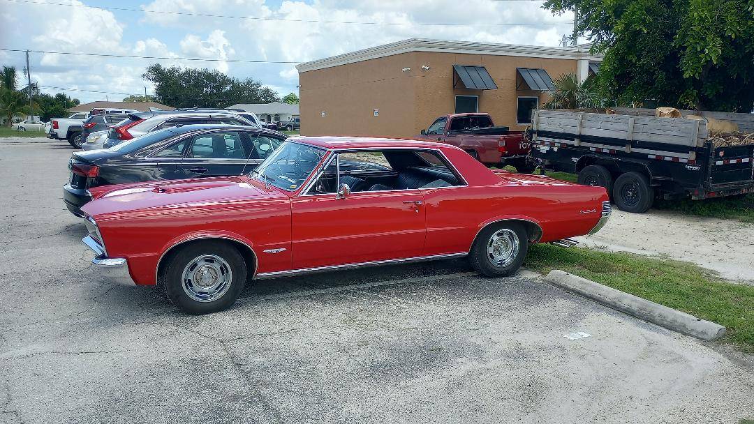 Pontiac-gto-1965-red-23