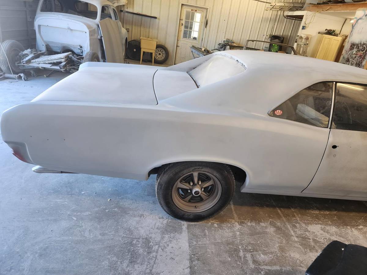 Pontiac-gto-1966-custom-9