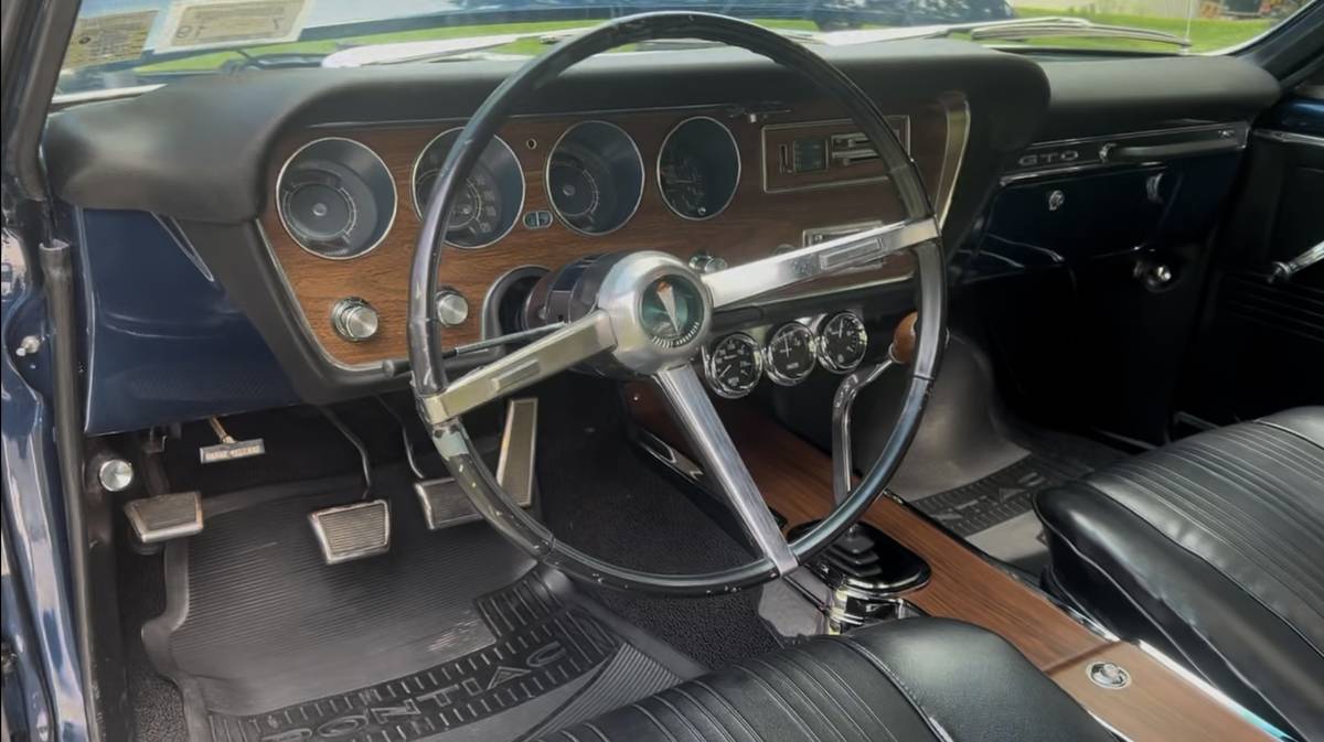 Pontiac-gto-1967-1