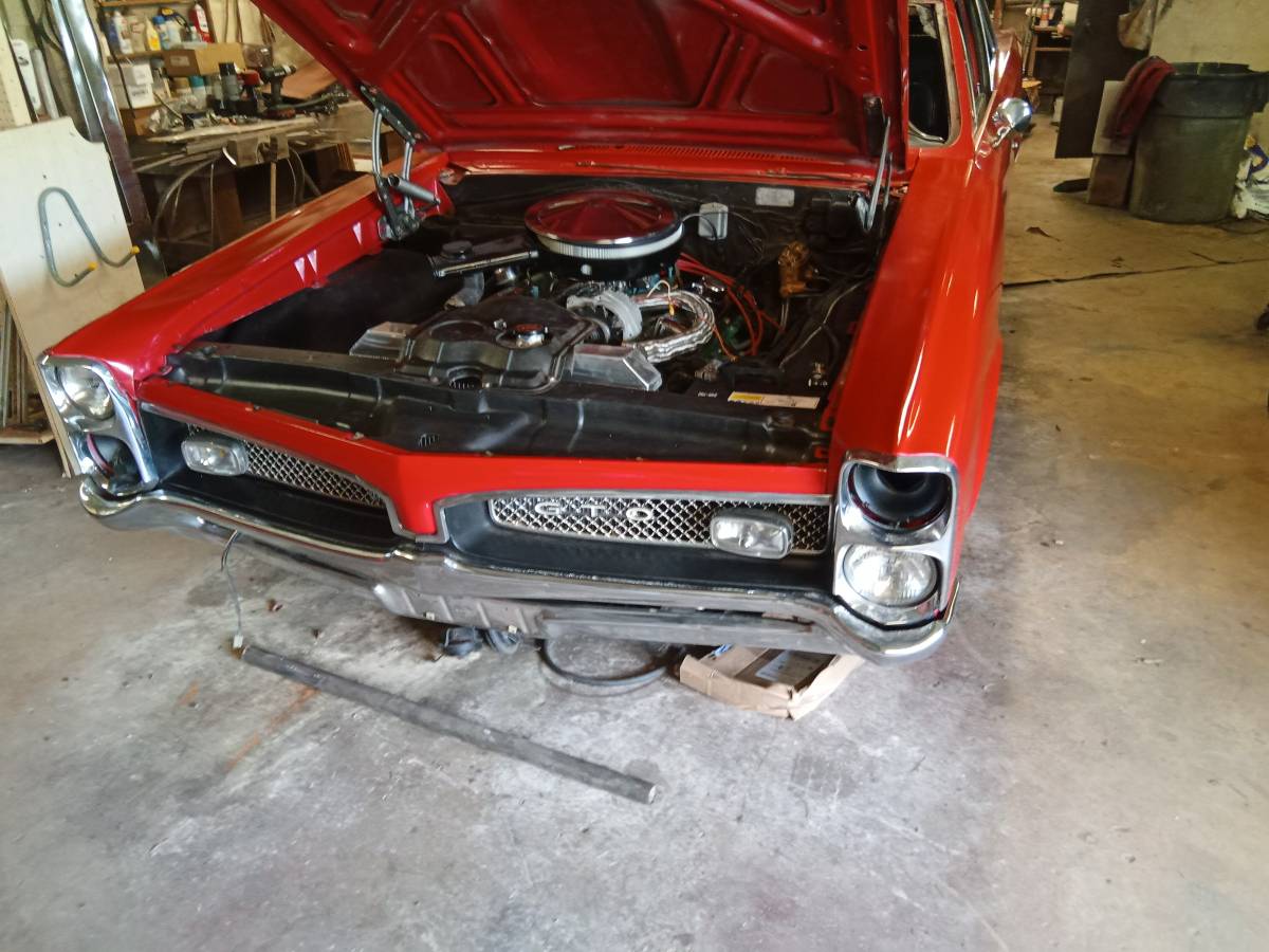 Pontiac-gto-1967-red-10