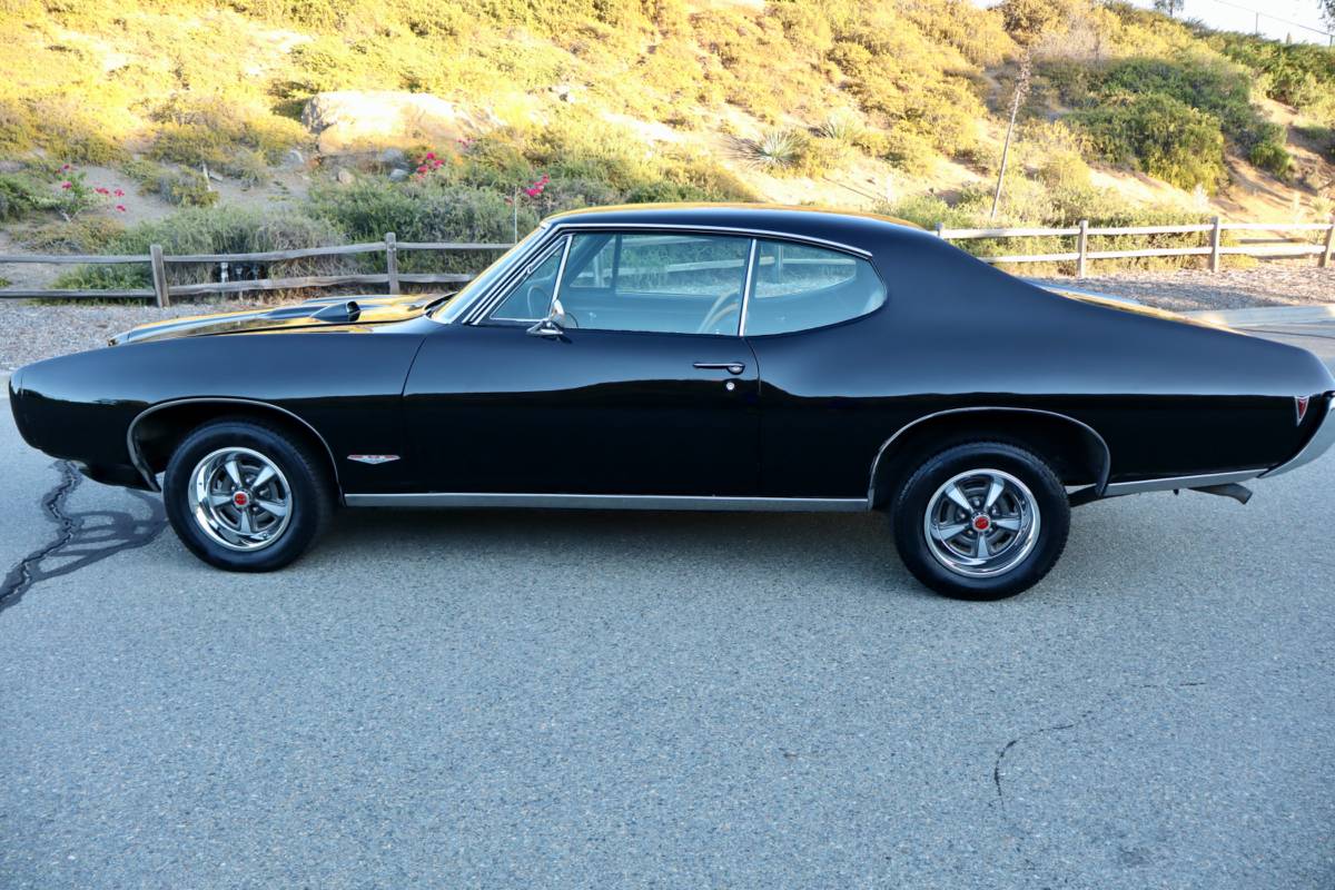 Pontiac-gto-1968-9
