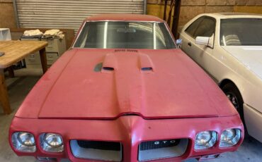 Pontiac-gto-1970-red-2