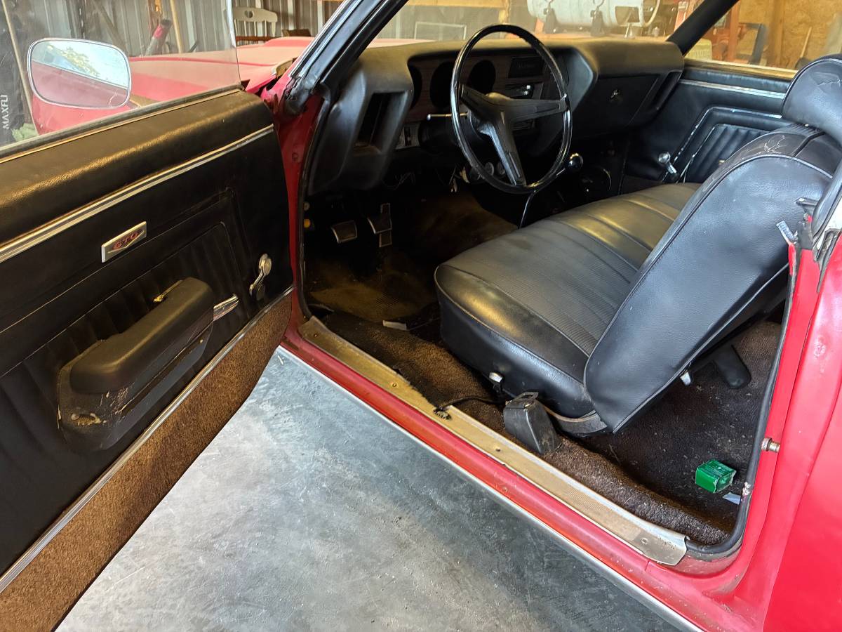 Pontiac-gto-1970-red-3