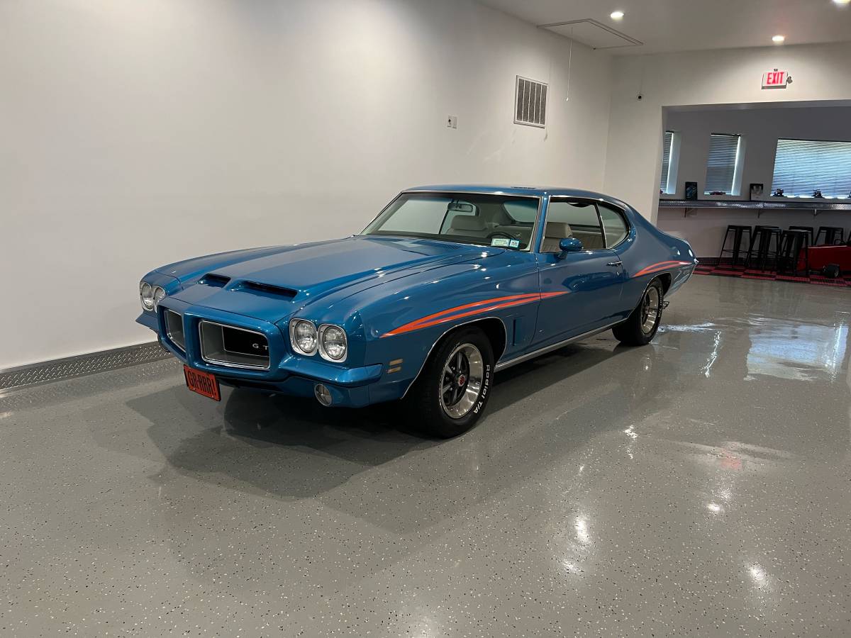 Pontiac-gto-1972-blue-15