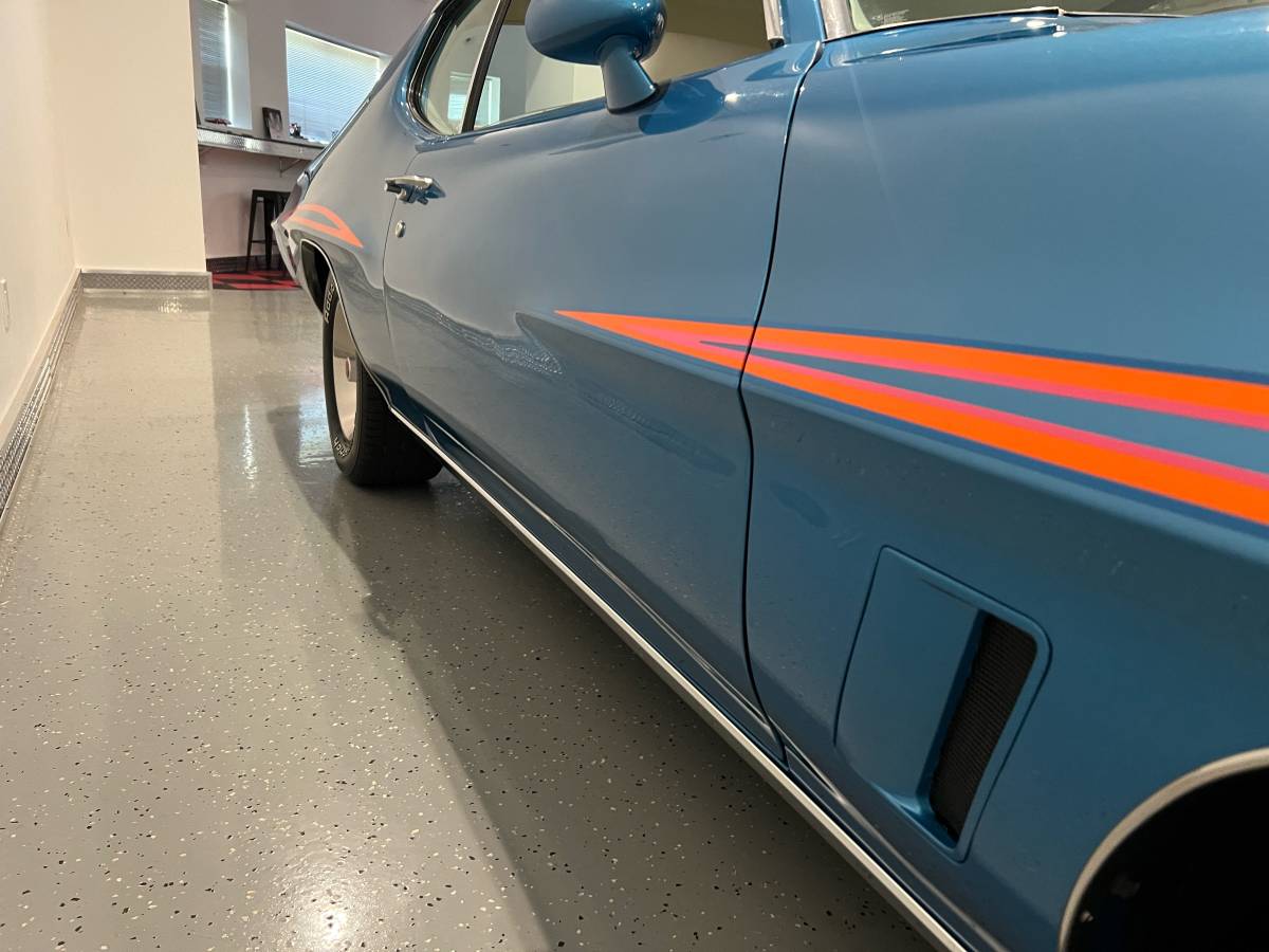 Pontiac-gto-1972-blue-16