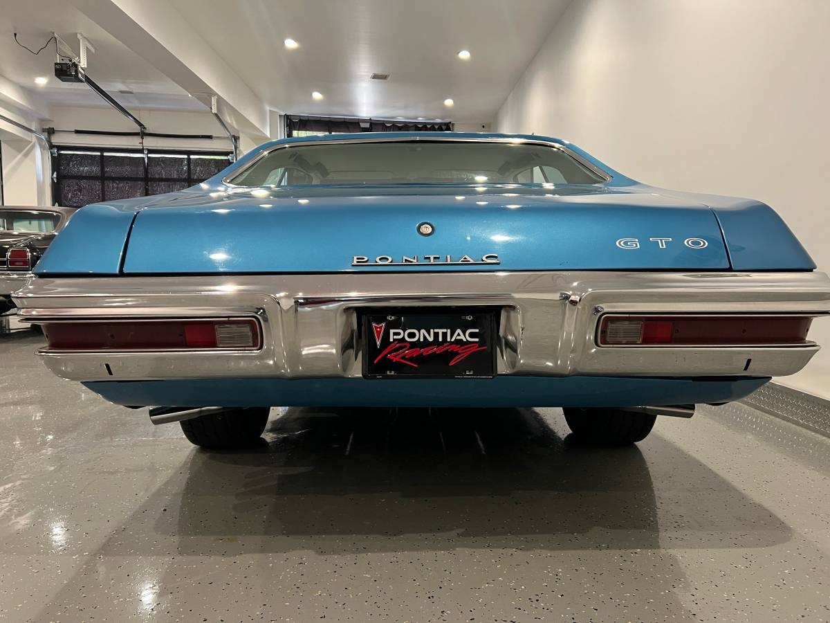 Pontiac-gto-1972-blue-19