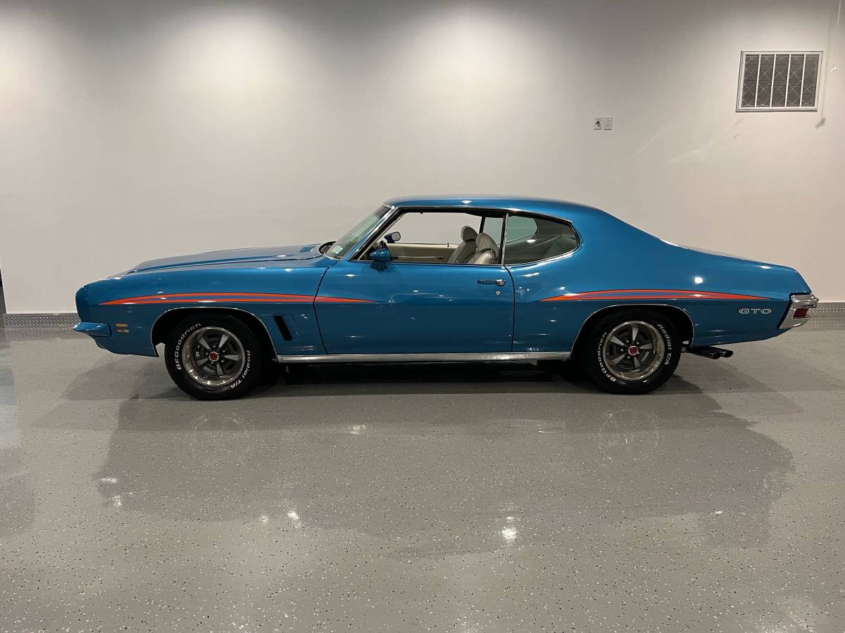 Pontiac-gto-1972-blue-7