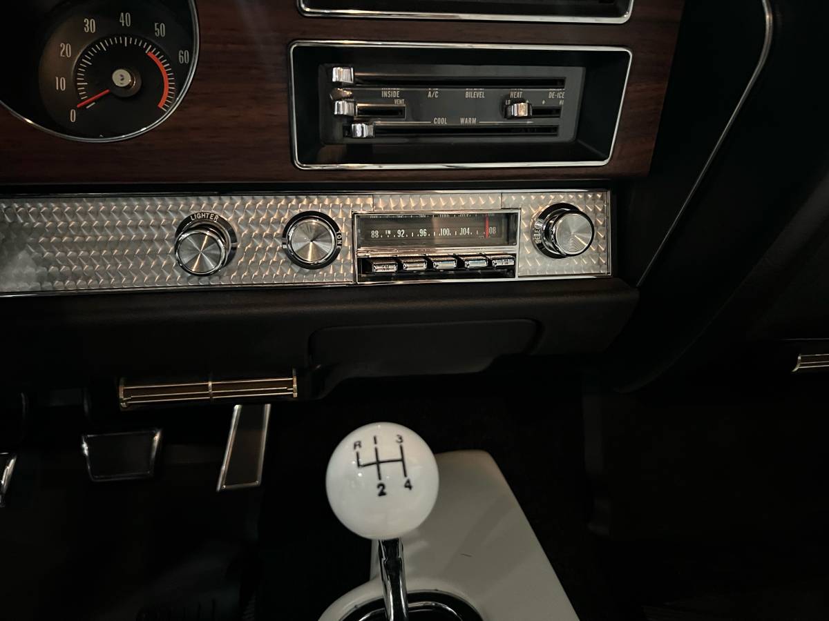 Pontiac-gto-1972-blue-9