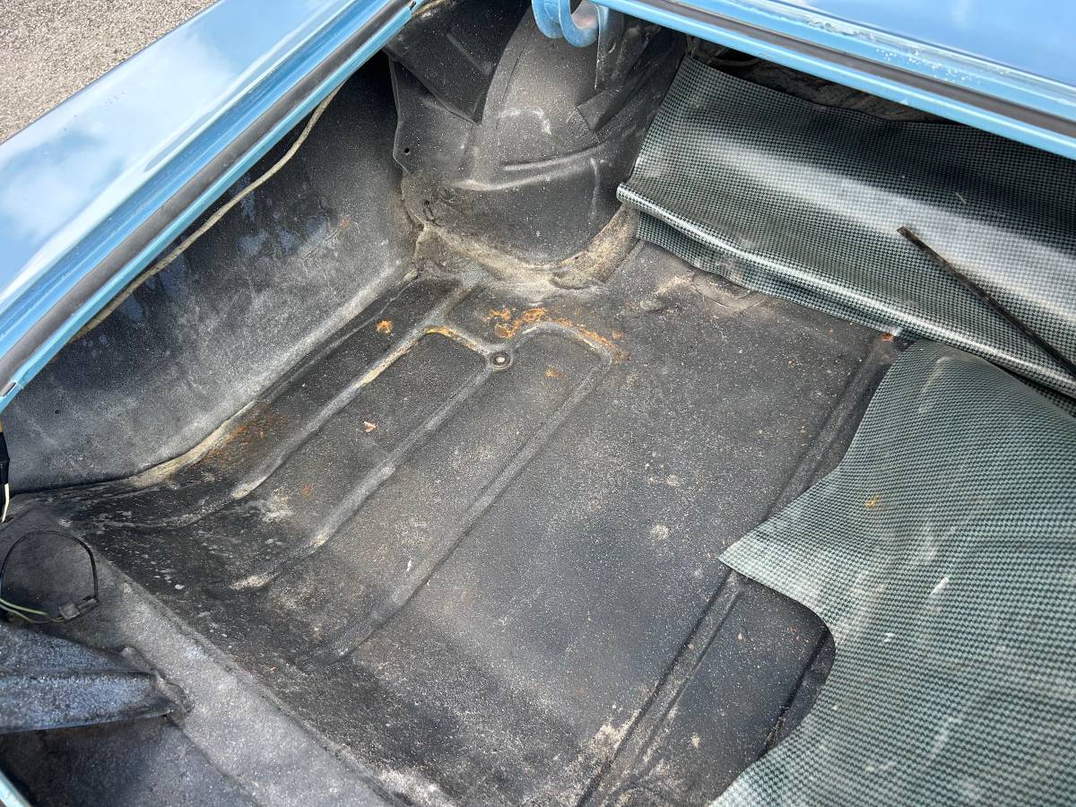 Pontiac-lemans-1966-blue-13