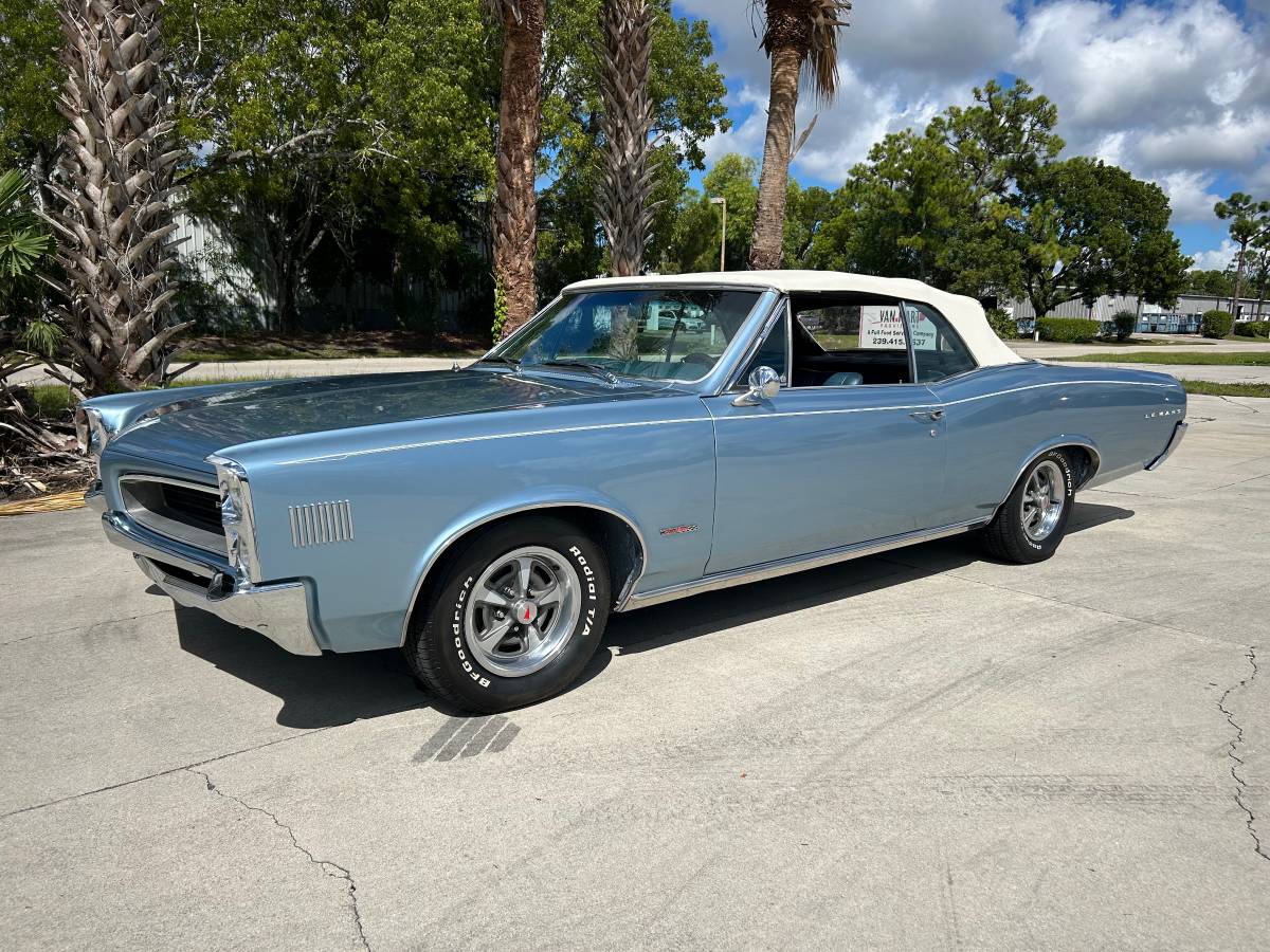 Pontiac-lemans-1966-blue