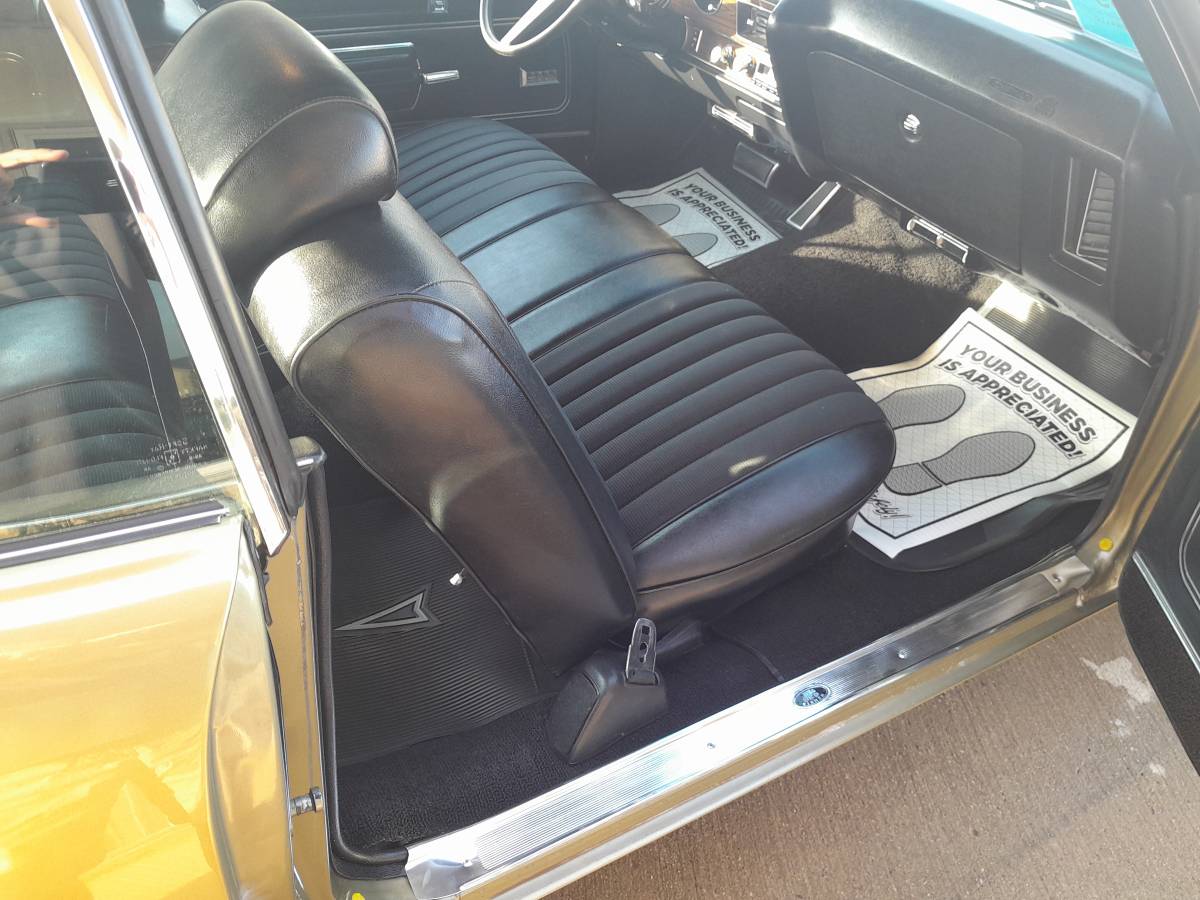 Pontiac-luxury-lemans-1972-14