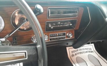 Pontiac-luxury-lemans-1972-2