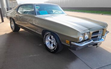 Pontiac-luxury-lemans-1972-22