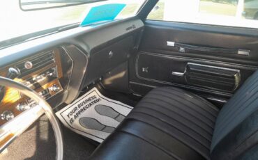 Pontiac-luxury-lemans-1972-3