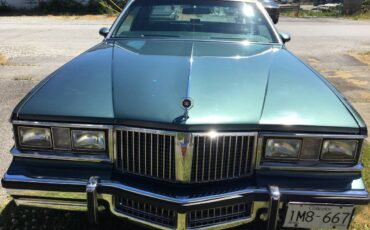 Pontiac-parisienne-1981-green-1