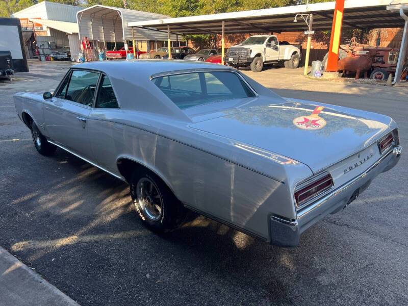 Pontiac-tempest-1967-white-4