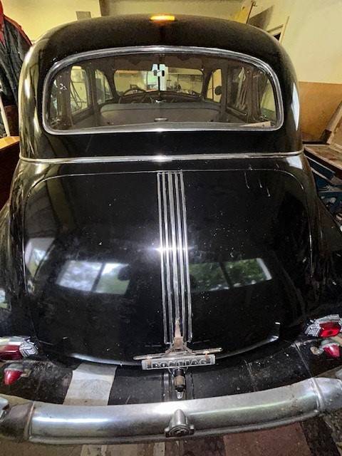 Pontiac-torpedo-1941-black-5