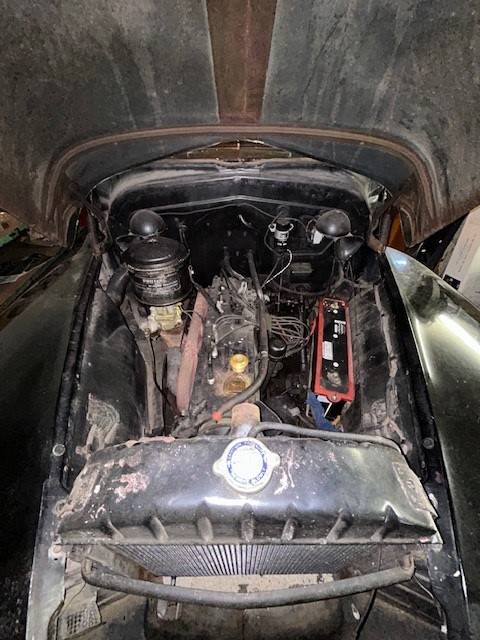 Pontiac-torpedo-1941-black-6