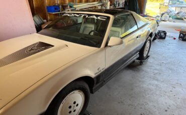 Pontiac-trans-am-1983-white-7