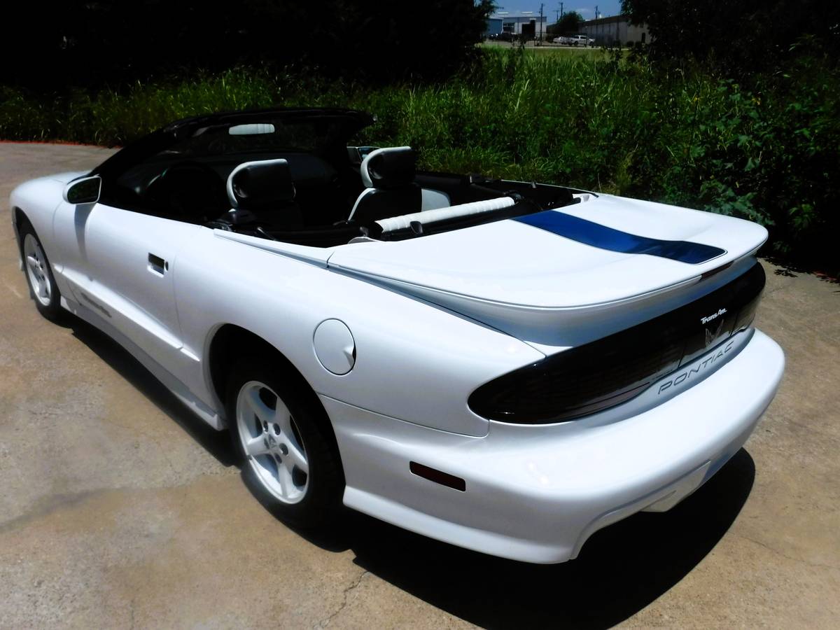 Pontiac-trans-am-covertible-1994-white-9