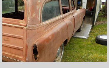 Pontiac-wagon-1953-green-3