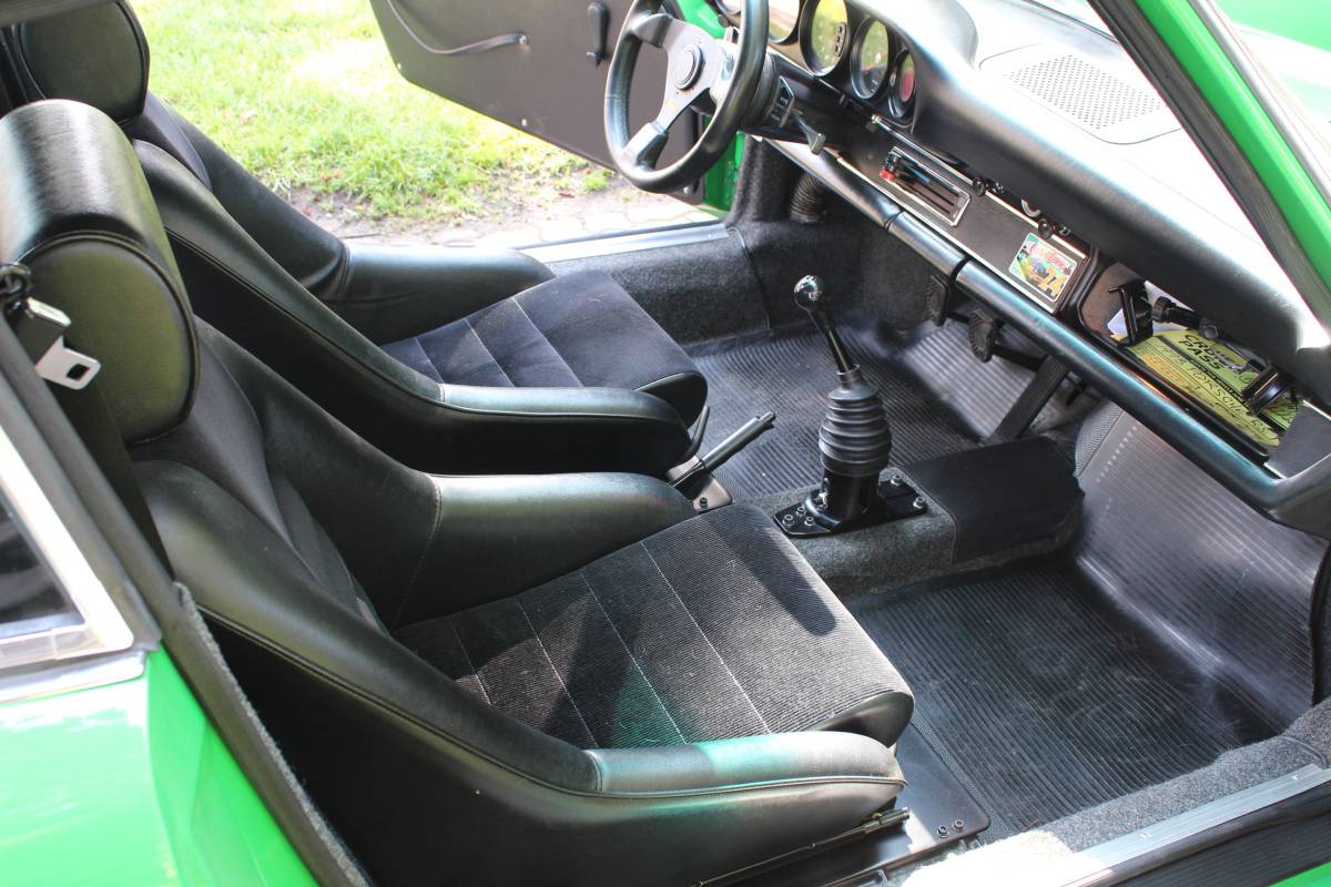 Porsche-1970-green-12