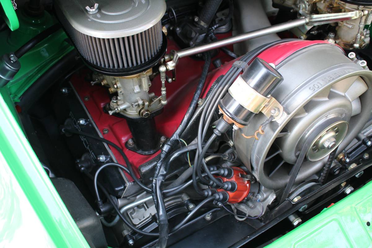 Porsche-1970-green-16