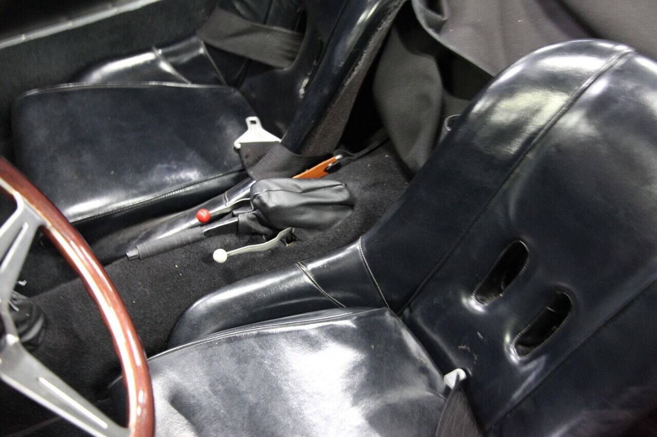Porsche-356-1978-Convertible-39