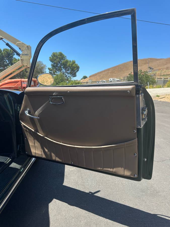 Porsche-356-coupe-replica-1971-16