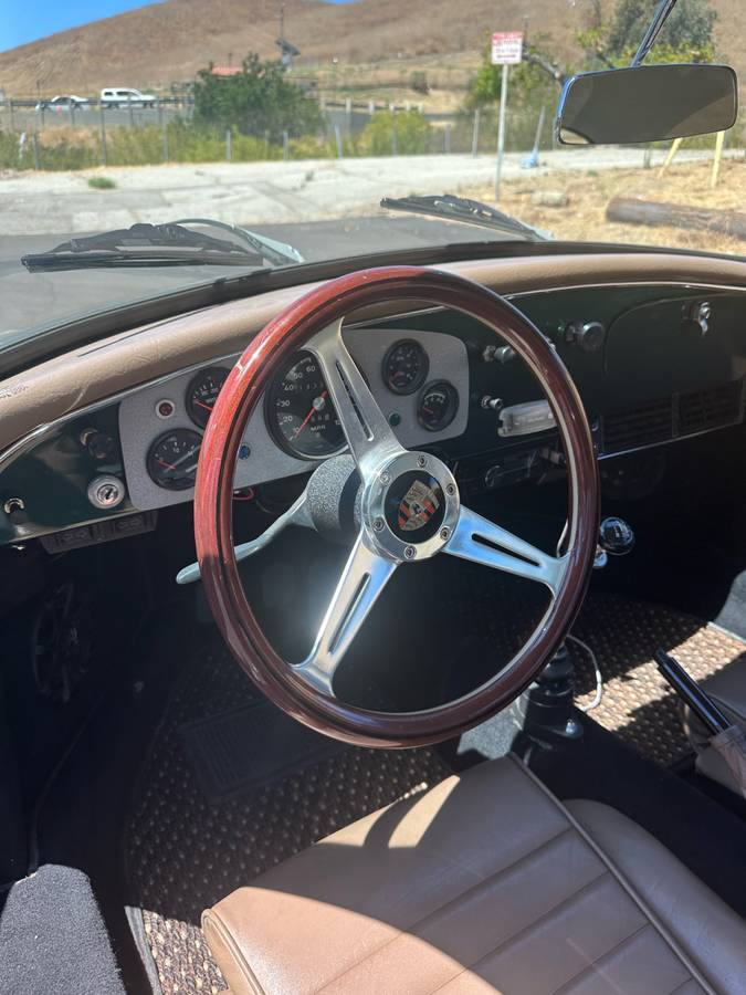 Porsche-356-coupe-replica-1971-20