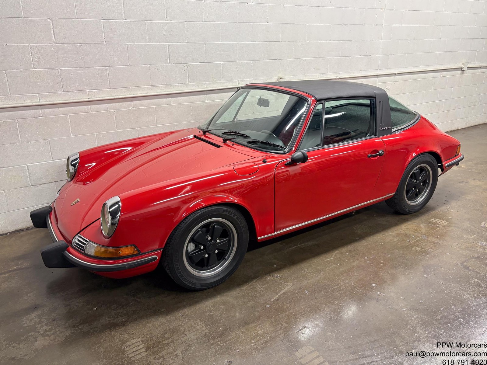 Porsche-911-1973-Targa-10