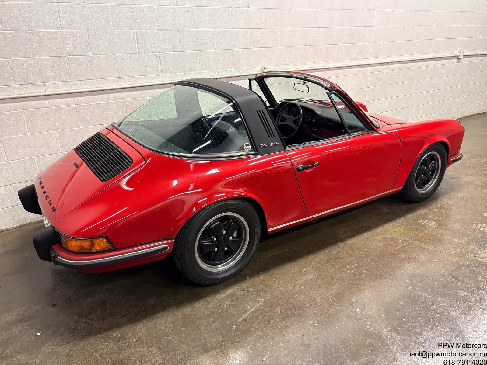 Porsche-911-1973-Targa-17