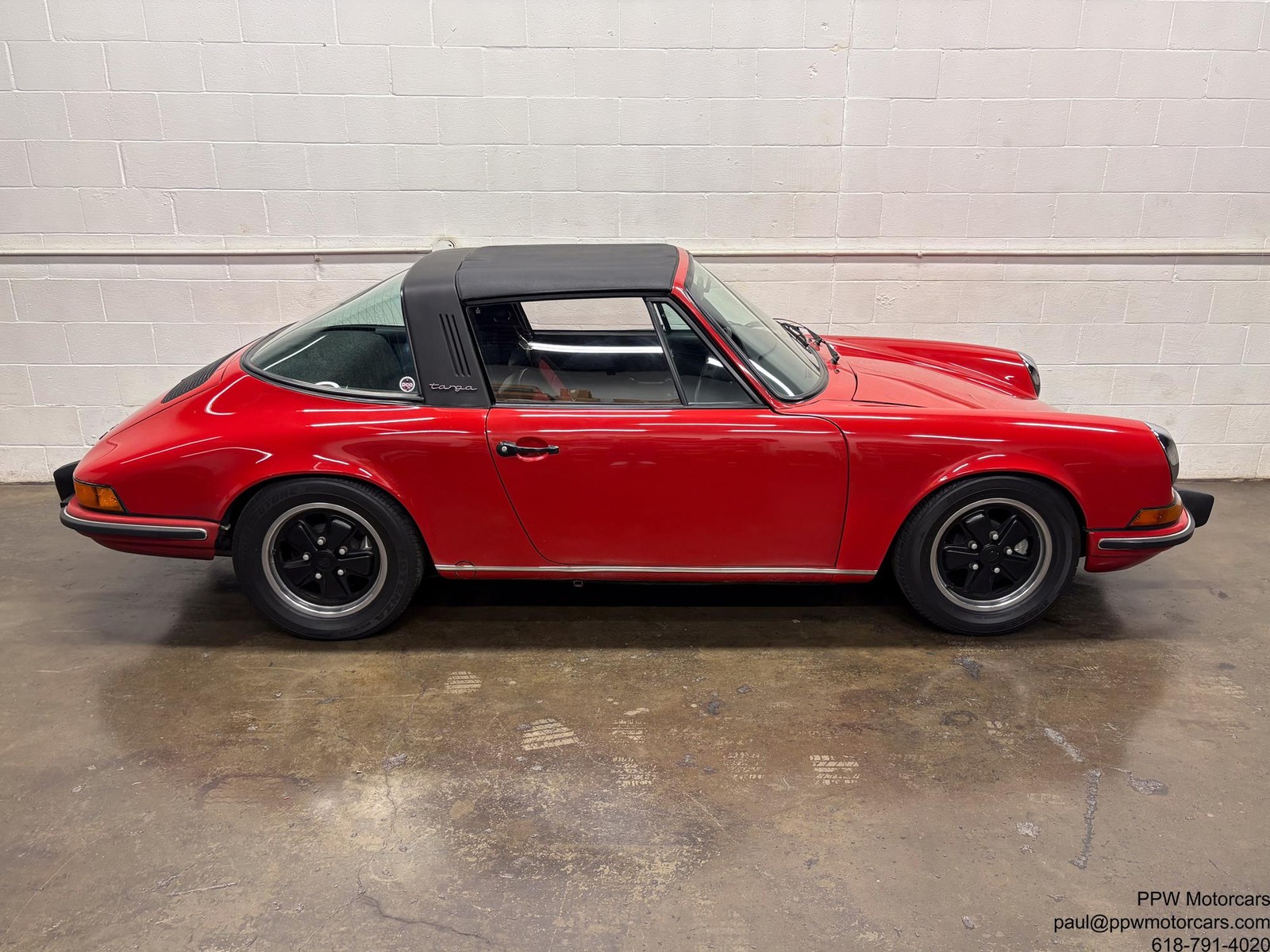 Porsche-911-1973-Targa-21