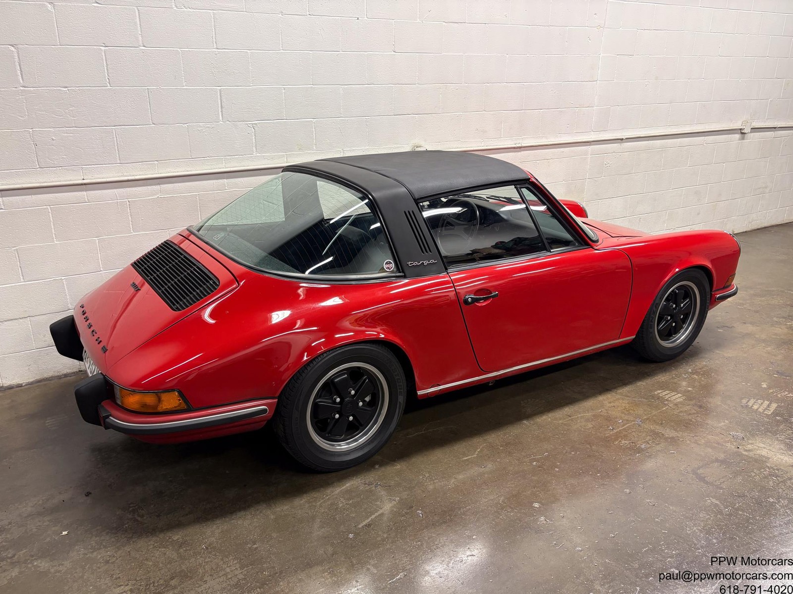 Porsche-911-1973-Targa-23