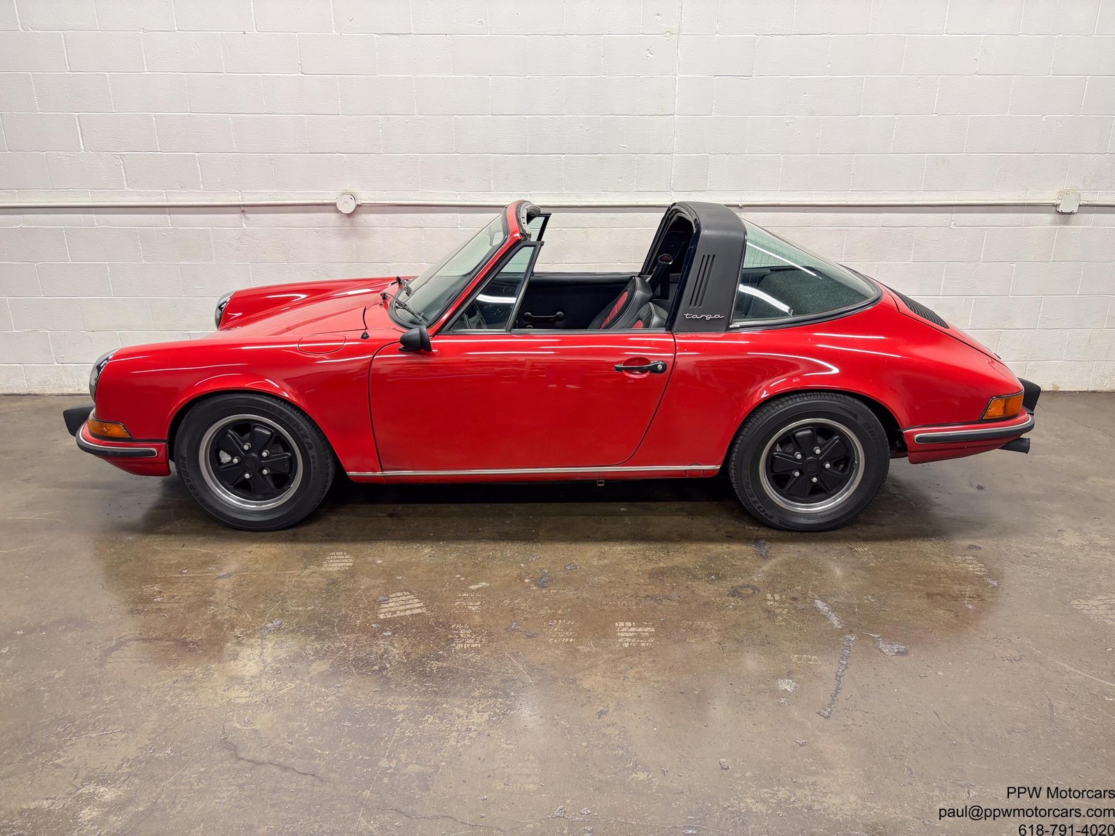 Porsche-911-1973-Targa-3